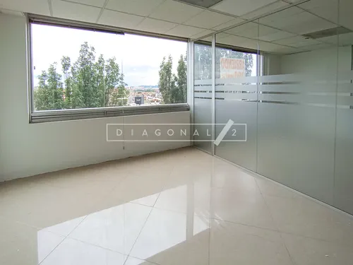 Oficina En Arriendo En Bella Suiza