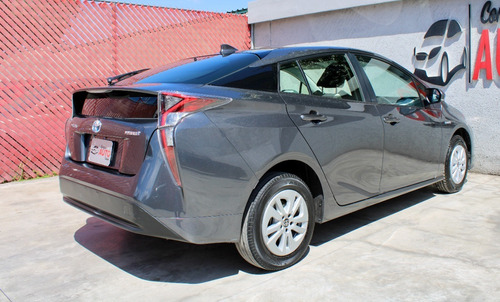 Imagen 4 de 14 de Toyota Prius Premium 2016 Factura Original, Tomo Auto