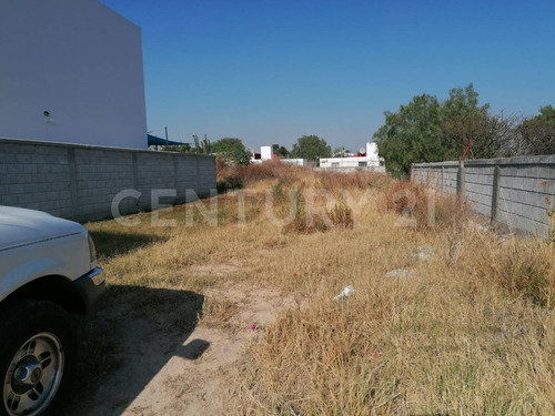 Terreno En  Venta En Granjas Banthi, San Juan Del Río, Querétaro.