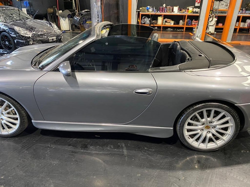 Porsche 911 Carrera 4