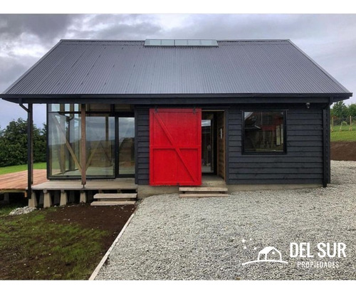 Casa Con Gran Diseño De Contrucción