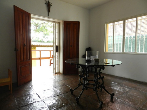 Imagen 3 de 30 de Venta De Casa En Los Palos Grandes Rah 0-18953 Orlando Figueira 04125535289-04242942992