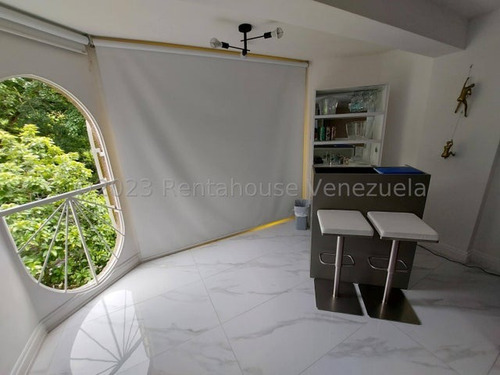 Espectacular Apartamento En Alquiler Santa Paula.25-2063 K.o
