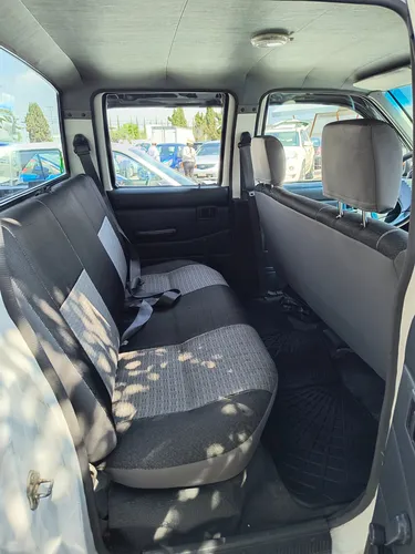 Nissan Doble Cabina Automática