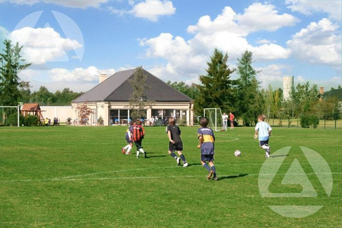 Imagen 4 de 20 de Saint Thomas Oeste - Canning