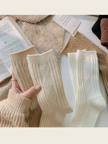 1 Par Calcetines Suaves A Media Pantorrilla Para Mujer