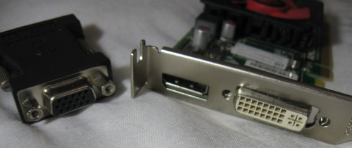 Imagen 3 de 4 de Tarjeta De Video Ati Radeon 1gb Pci-e Hd7470 + Adaptador Vga