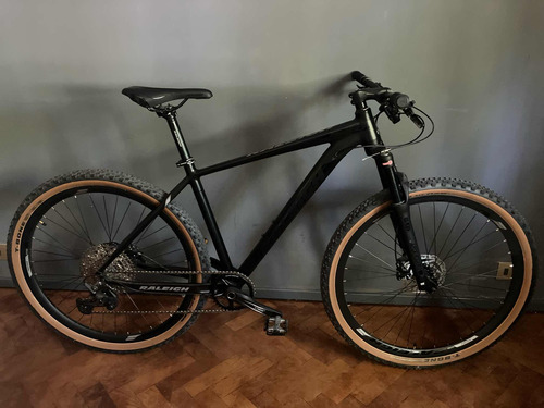 Bicicleta Rod 29 Raileigh Mojave 7.0