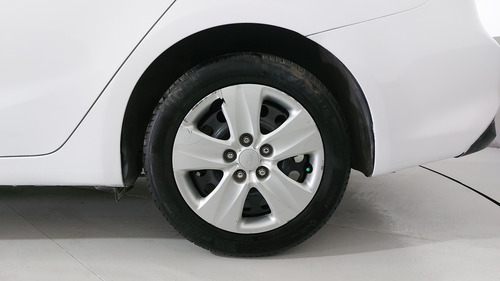 Kia Forte 2.0 L
