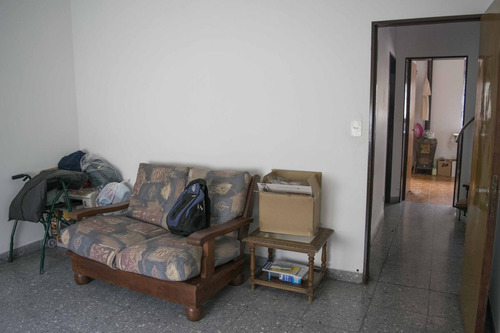 Imagen 3 de 18 de Casa Venta Beccar 3 Dormitorios Patio Terraza Garage