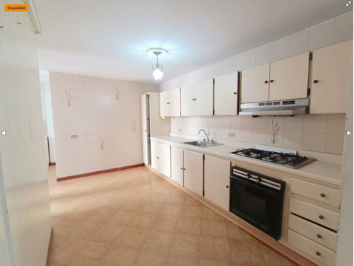 Apartamento A La Venta En Los Colores, Medellín