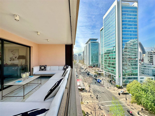 Remodelado: Barrio El Golf / Isidora Goyenechea