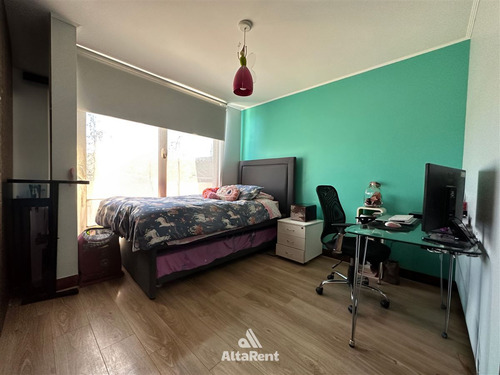 Expectacular Casa De 5 Dorm. En Lo Barnechea