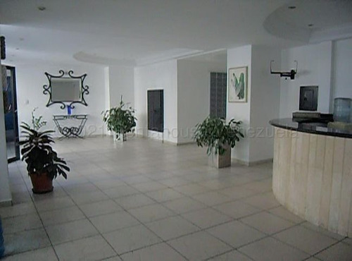 Imagen 10 de 13 de Eloisa Mejia Rentahouse Vende Apartamento En Prebo Valencia 22-812