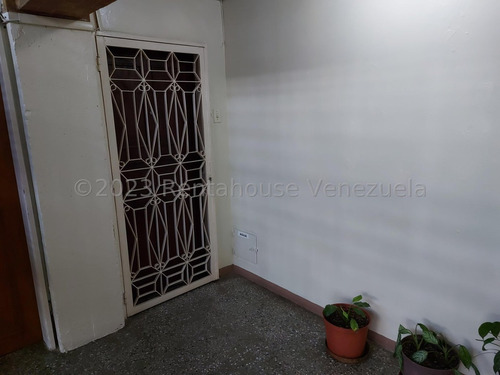 Imagen 24 de 29 de Apartamento En Venta Caricuao Ud-4 23-8675 Fabricio Liaz