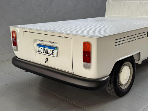 Volkswagen Kombi Kombi Pick-Up 1.6 (cab. simples)