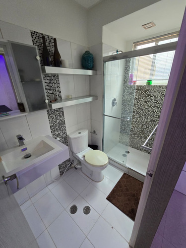 Apartamento En Venta En Las Chimeneas - Wc