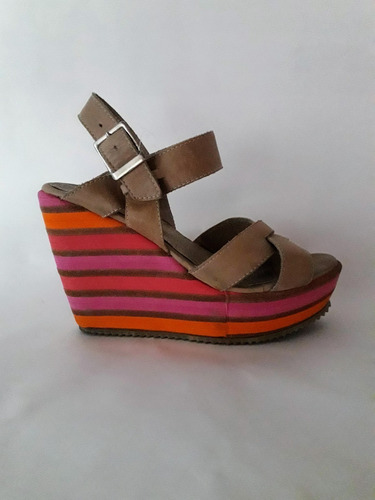 Sandalia Taco Chino Lucerna Cuero T 36