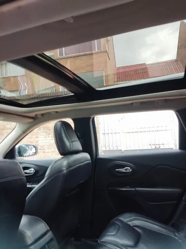 Jeep Cherokee 3.2 Longitude