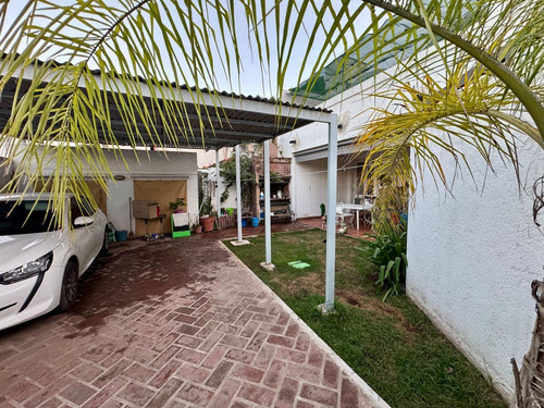 Venta Casa 3 Dormitorios A Metros Del Orfeo Planos