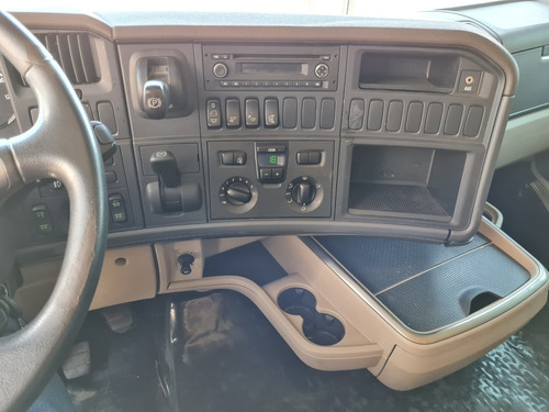 Imagem 4 de 14 de Scânia R440 6x2 16/16 Highline