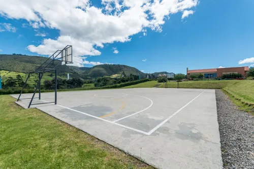 Casa En Venta En Valle Alto De La Pradera. Cod A5569