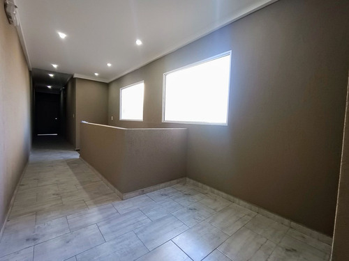 Venta Depto Tres Amb En Caseros. A Estrenar.