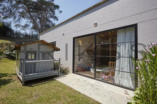 Casa En Venta En Llanogrande. Cod V50906
