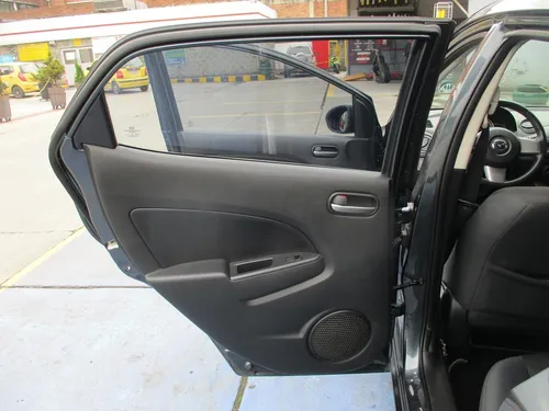 Mazda 2 1500cc At Aa