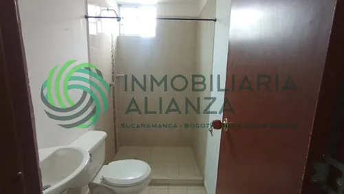Apartamento En Arriendo En La Esmeralda. Cod A15554
