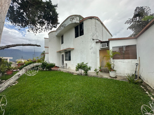 Casa En Venta Colinas De Bello Monte 387 M2 Calle Cerrada Con Vigilancia, Para Remodelar A Su Gusto, Oportunidad De Compra Vi Mls #24-1591