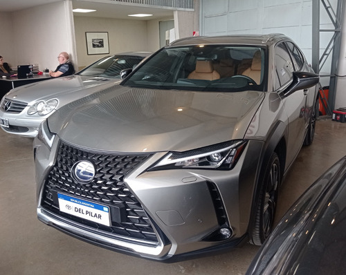 Lexus UX 250h Luxury