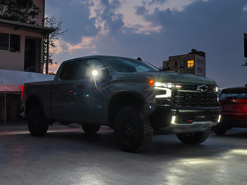 Chevrolet Cheyenne 6.2 Doble Cab Zr2 4X4 At