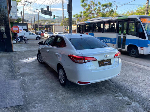 Imagem 6 de 15 de Toyota Yaris Sedán 2019 1.5 Xl 16v 4p