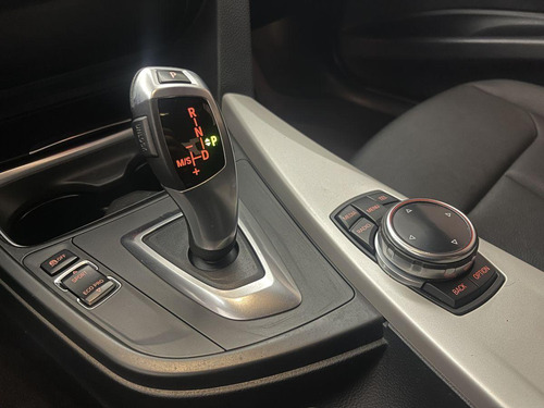 BMW Serie 3 320i 2.0 16v Turbo Active Flex 4p Automatico