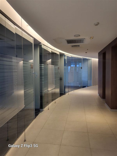 Imagen 1 de 30 de Oficina En Arriendo En Las Condes, Excelente Estado