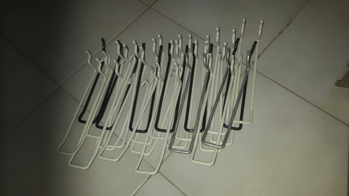 Ganchos De Metal Exhibición Tabla Acanalada. (Usado)
