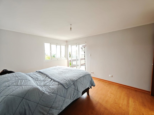 Broker Bosques 5d-5b-sala Estar- Piscina - Patio
