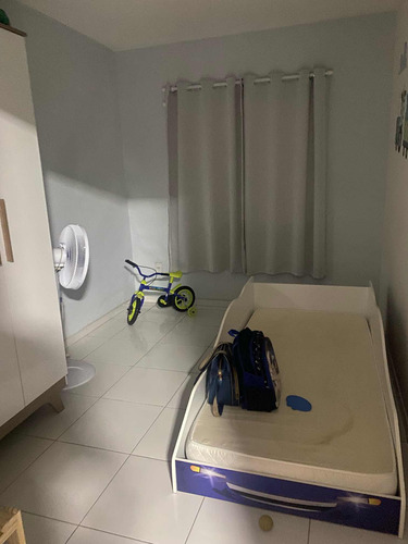 Casa Em Rua 2 Quartos Um Com Suite , Área Muito Ampla.
