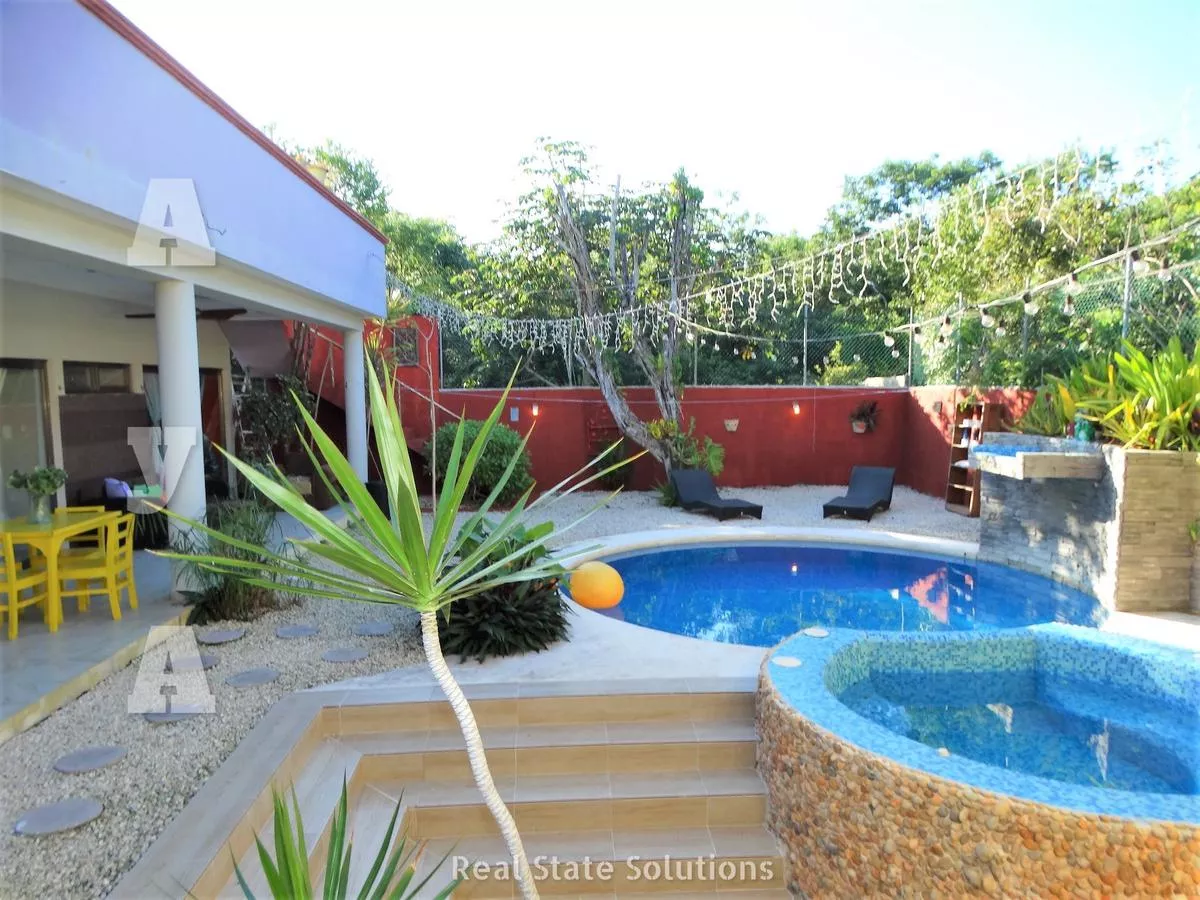 Casa En Venta Amueblada, Equipada, 7 Recámaras, Jacuzi, Residencial Campestre, Cancun.