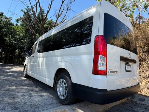 Toyota Hiace 2.7 Ventanas Superlarga Mt