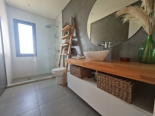 Imagen 15 de 21 de Alquiler De Hermosa Casa De 3 Dormitorios Y Piscina En Colinas De Carrasco