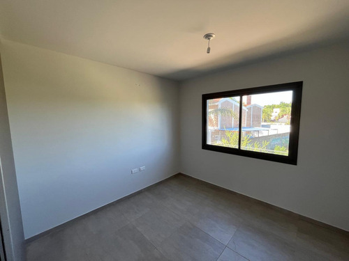 Duplex En Housing Con Seguridad - 3 Dorm 3 Baños - Villa Belgrano