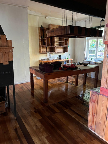 Casa De 2 Pisos 140m2, 4d 2b, Terraza, Av, Picarte Valdivia.
