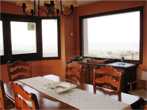 Imagen 11 de 30 de Casa De 4 Dormitorios Con Parrillero En Venta Y Venta Temporal Punta Ballena