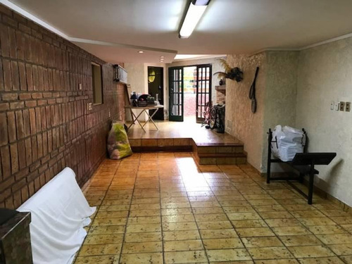 Imagen 27 de 27 de Casa Chalet Venta - Ramos Mejia - Villa Sarmiento - Permuta Menor Valor -