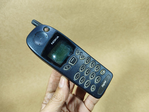 Celular Antigo Não Funciona Peça Coleção Raridade Nokia 520i (Usado)
