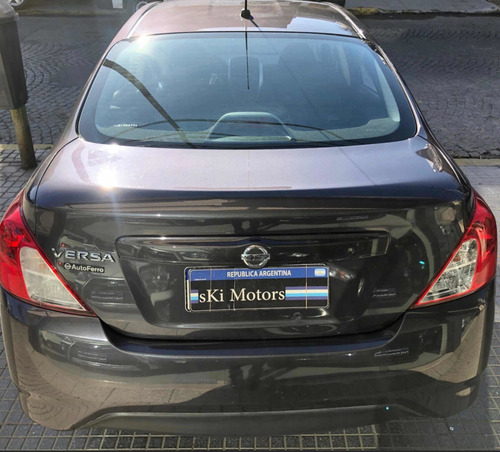 Imagen 10 de 15 de Nissan Versa Sense Aut Automatico 2018