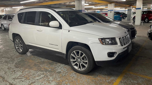 Imagen 3 de 13 de Jeep Compass 2.4 Limited 4x2 At 2015