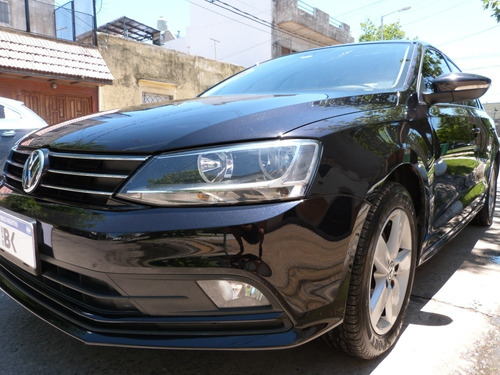 Vento 2.5 Triptronic 2015 Impecable